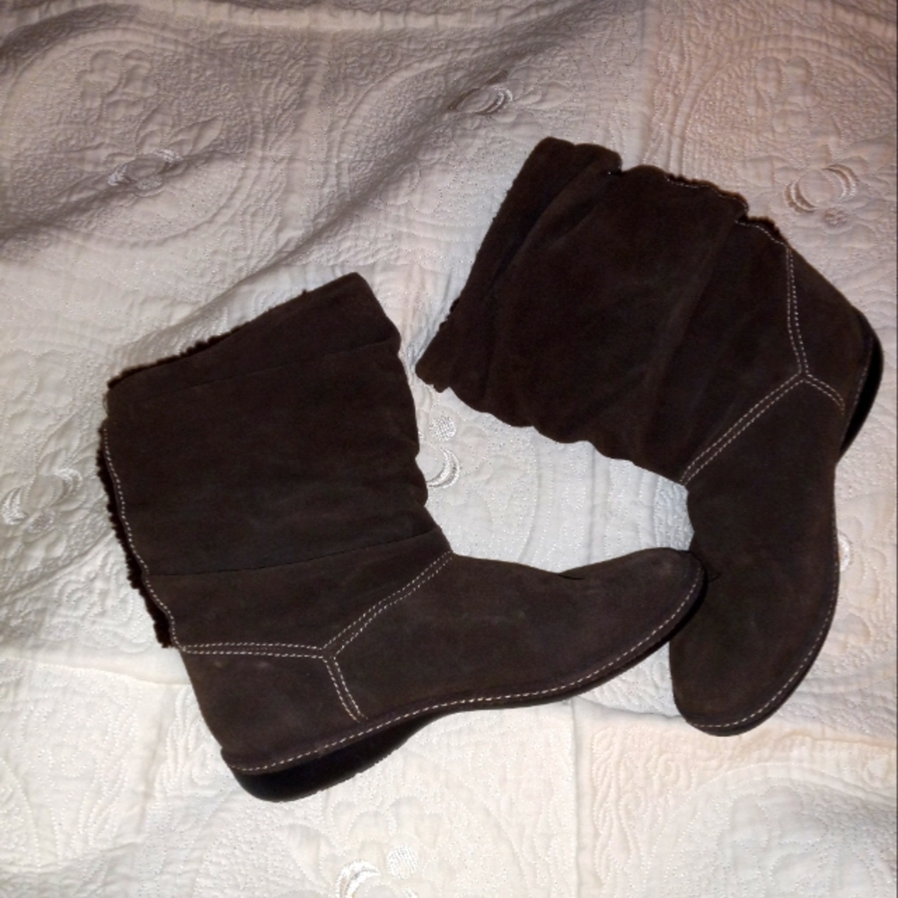 Lands End sz 9 suede boots brown.